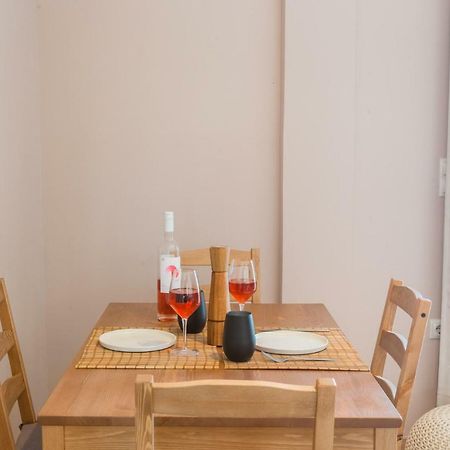 100M2 Luxury Apartment In The Heart Of Athens - Living Stone Emerald 외부 사진